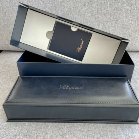 CHOPARD WOMEN’S HAPPY SPORT WATCH 5 DIAMONDS WHITE GOLD main image 5